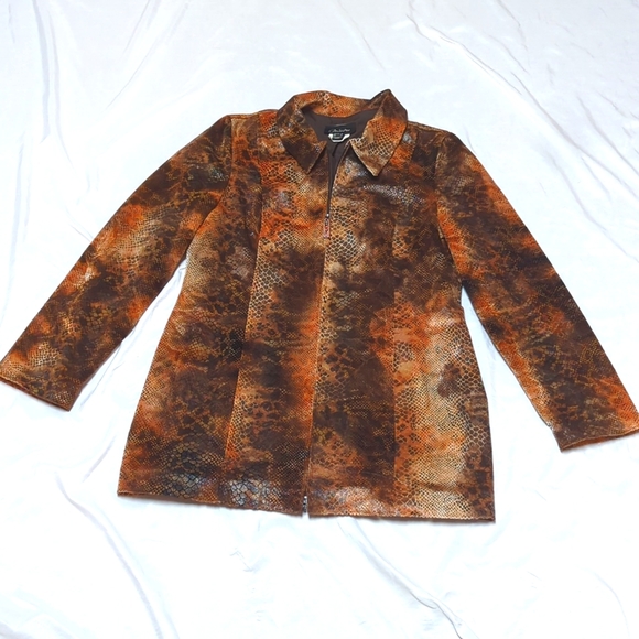 Nueva Jackets & Blazers - NueVa Reptile Snake Print Full Zip Long Line Lightweight Shimmer Jacket HAS HOLE